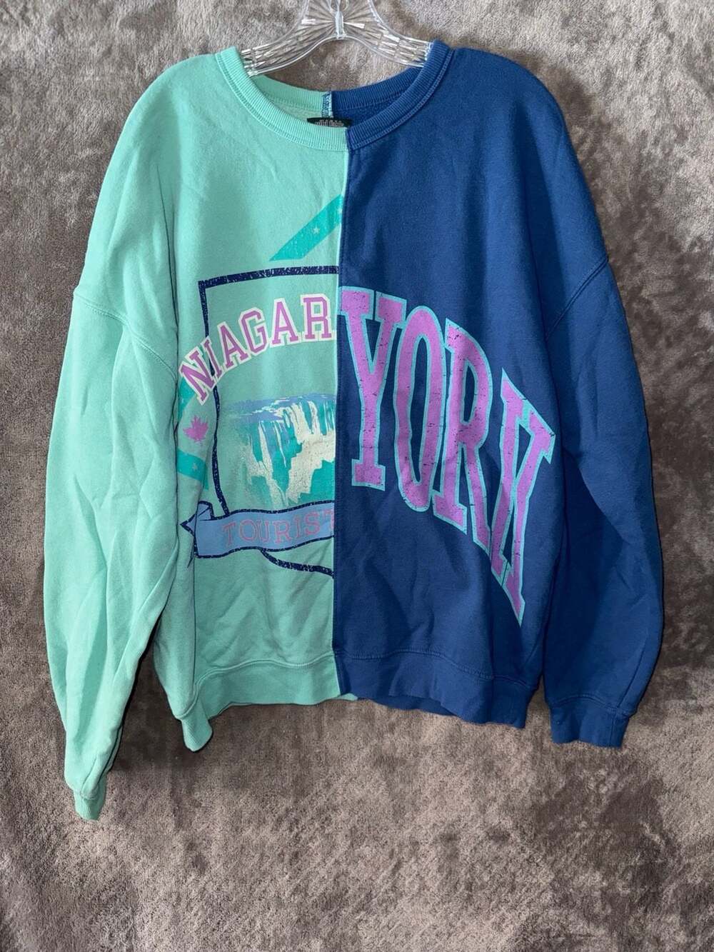 Wild Fable Niagara Tourist Split Colorblock Sweatshirt Size XL - Picture 1 of 4